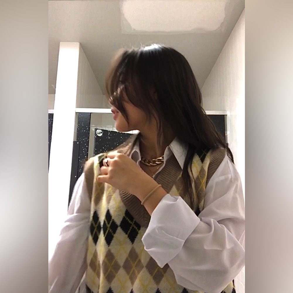 Vintage Beige Trim Argyle Sweater Vest